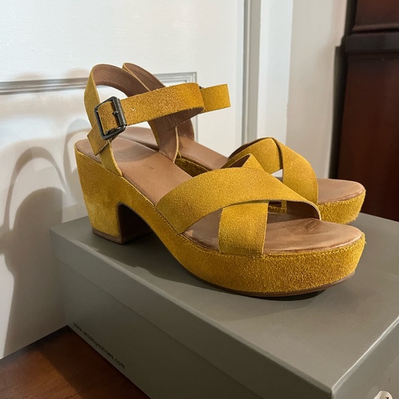 Antelope Shoes - Antelope Mustard Suede Platform Sandals with Ankle Strap